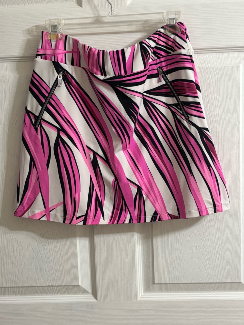 Tail Pink, Black & White Graphic Skort